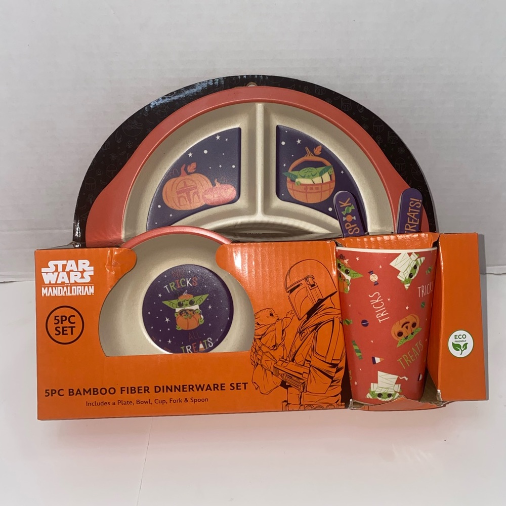 NWT Star Wars Baby Yoda Dinnerware Set For 5 Pieces
